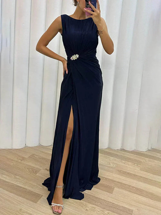 Amelia™ | Long Pleated Dress