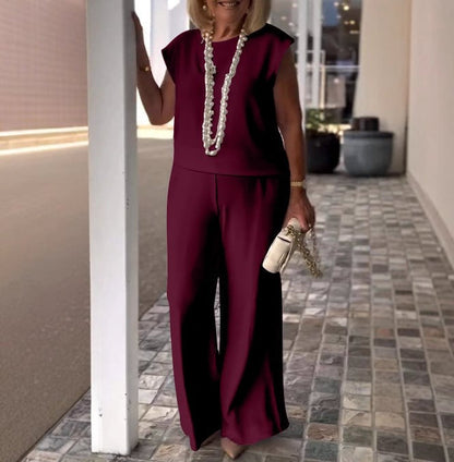 Jonna - Elegant and Comfortable Set