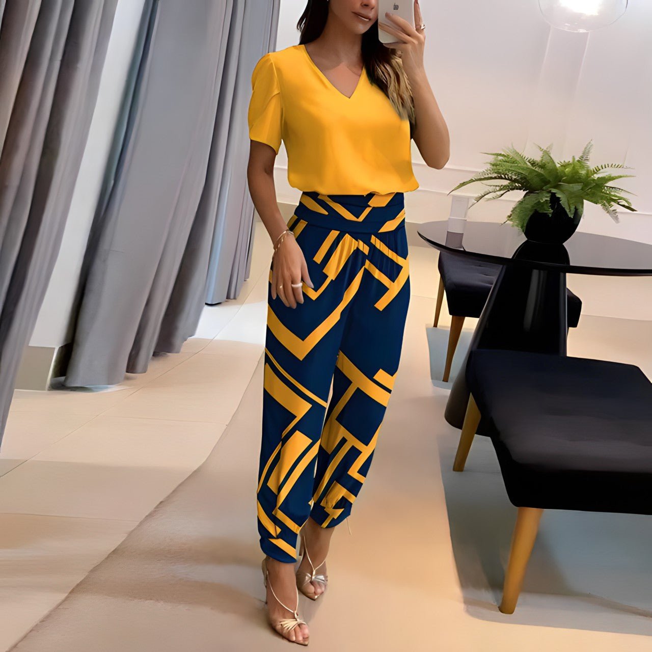 Daphne - Fashionable and Trendy Set