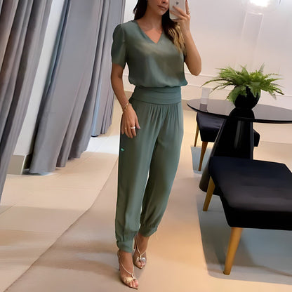 Daphne - Fashionable and Trendy Set