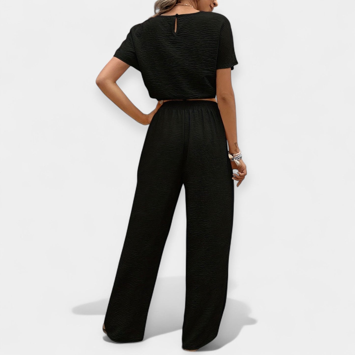 Chic Relaxed Fit Ensemble